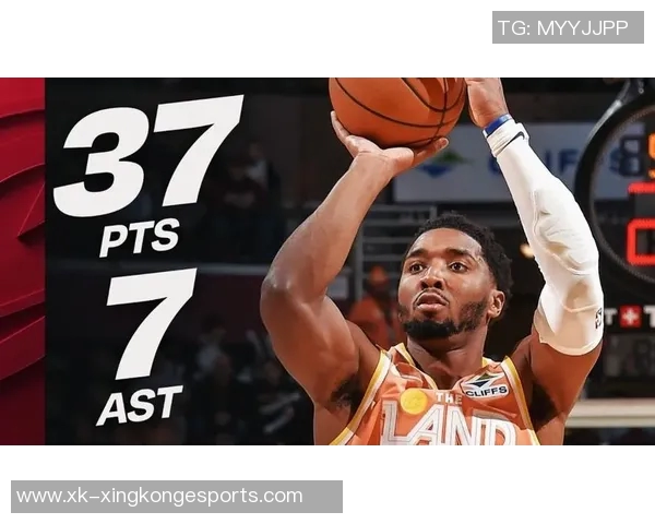 米切尔半场表现亮眼5中3贡献7分1板2助2断展现潜力